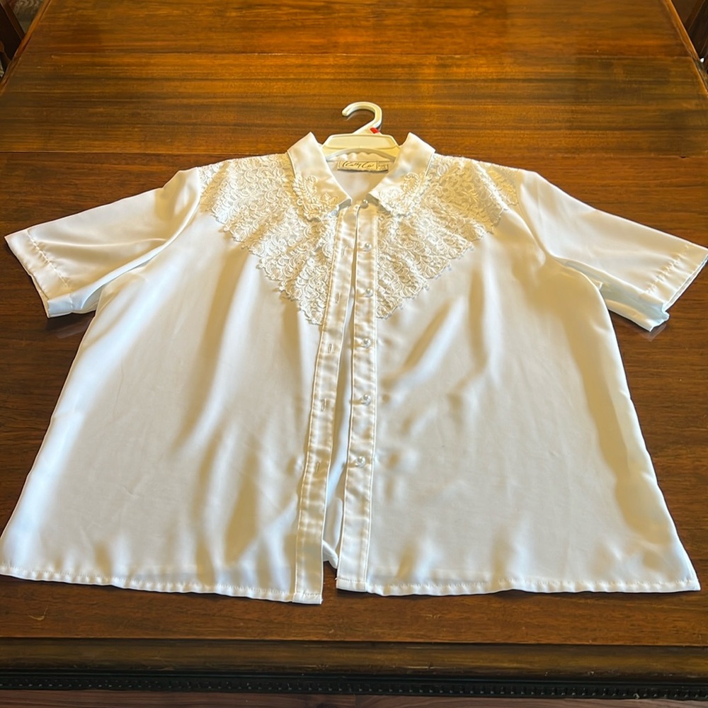 Kathy Che Size 16 white blouse
